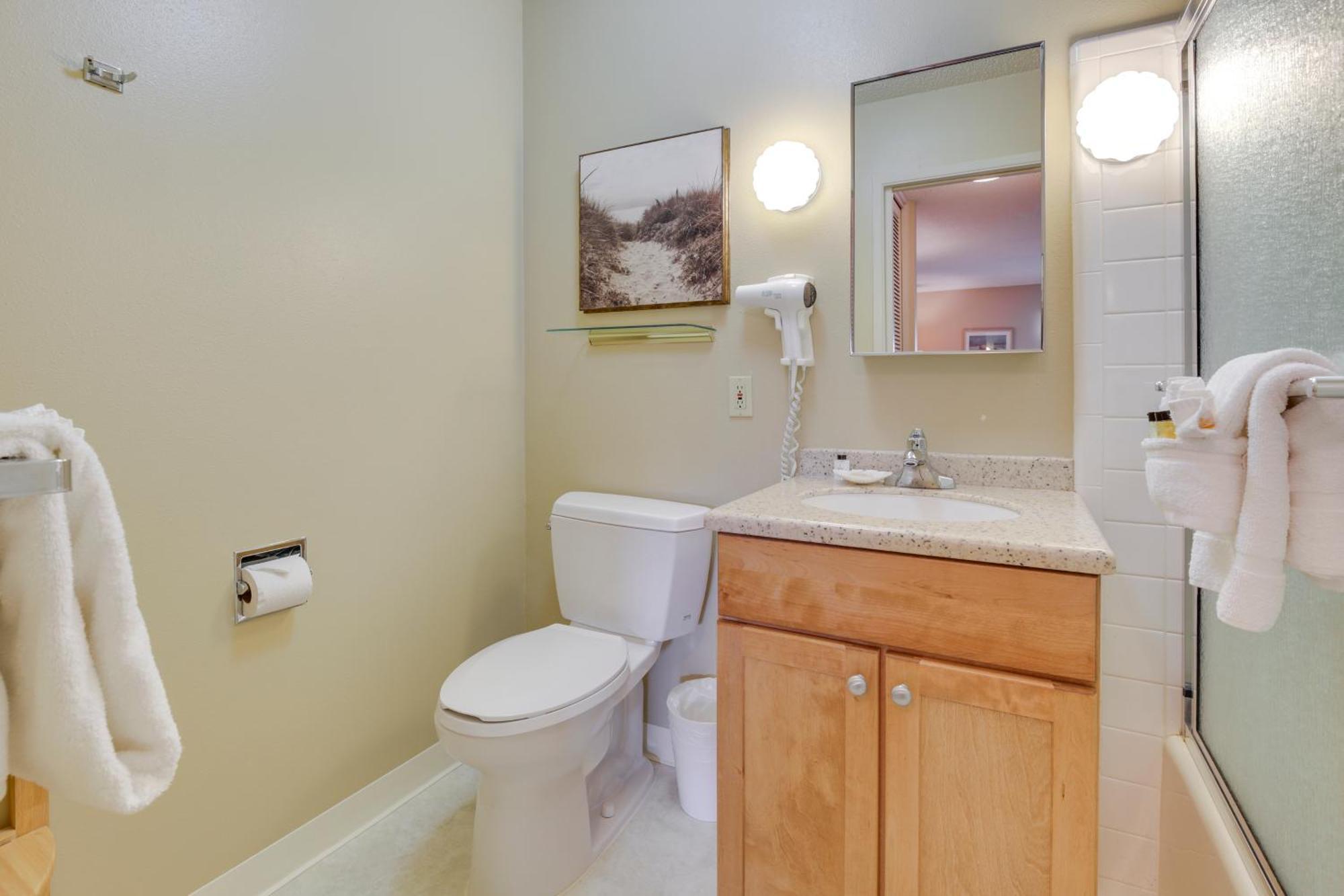 Comfortable Lincoln City Condo With Patio And Views! Eksteriør billede